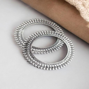 Oxidised Bangle with Feather Design